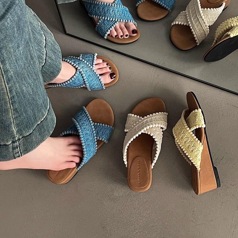 Retro Woven Flat-bottomed Wedge Slippers Spring and Summer New Fashion Casual Beach One-word Cool Slippers
