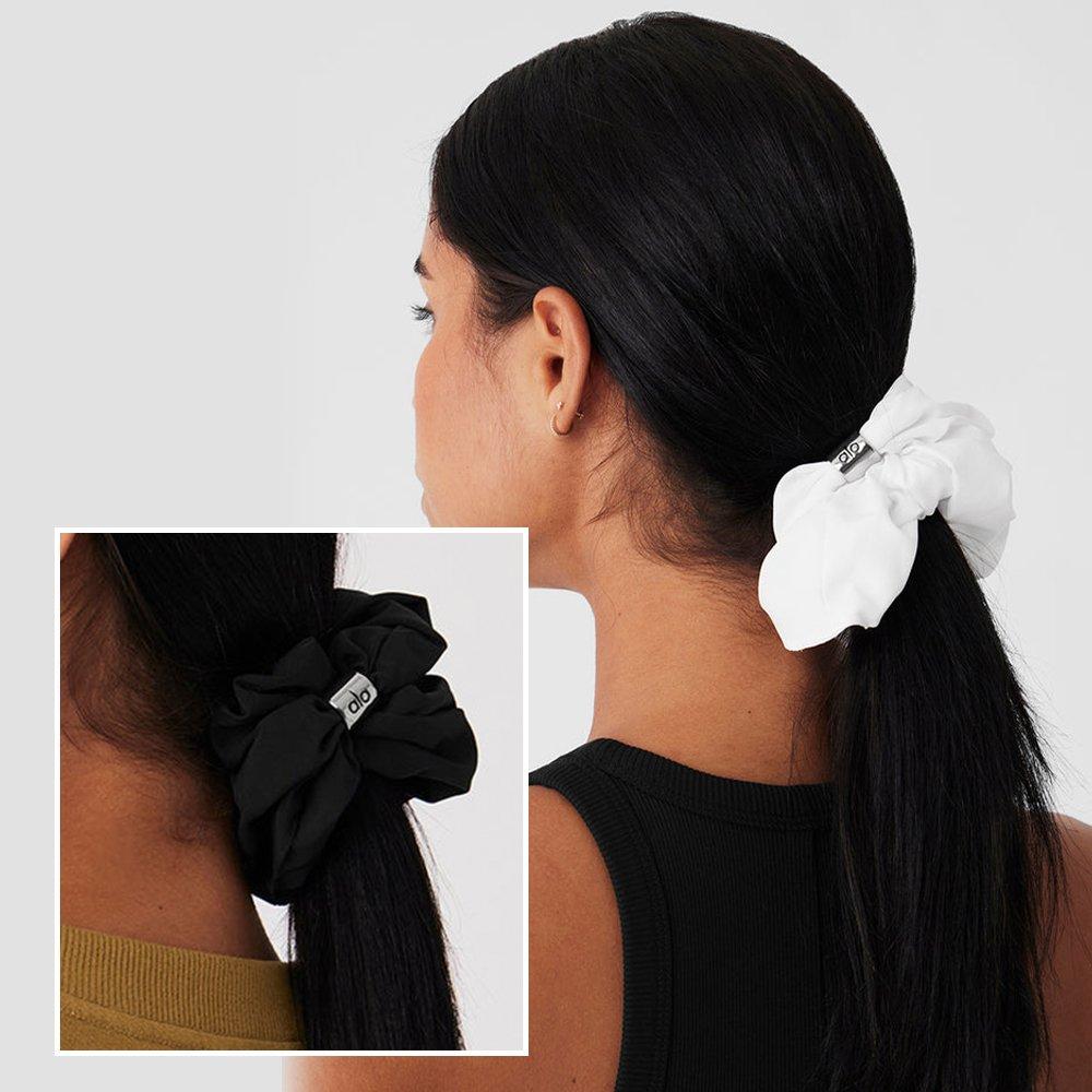 

Aloyoga Резинка для волос Скранчи Бусины Крупная White