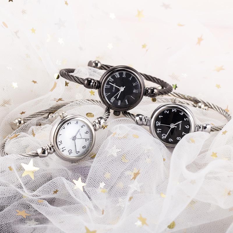 Women's Open Bangle Quartz Watch: Elegant and Simple Design