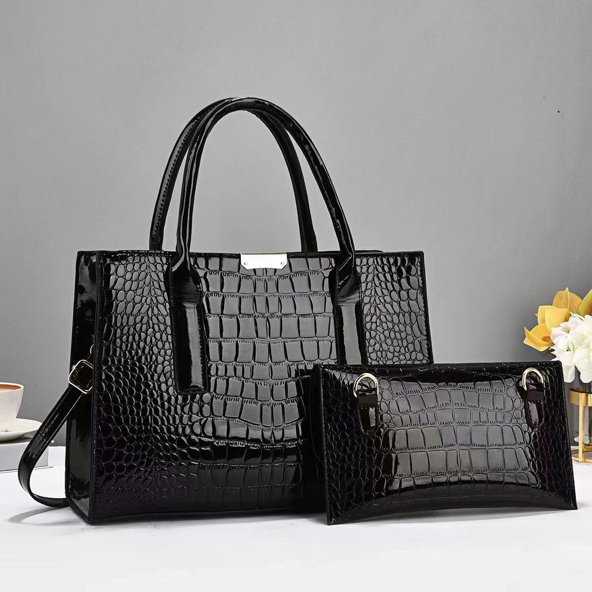 

Large-capacity high-end embossed portable lady bag two-piece messenger bag Internet celebrity simple trend Length 34 width 13 height 24cm чёрный