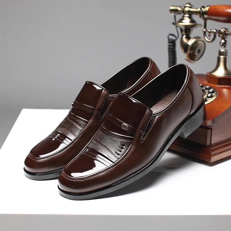 Erkekler için Oxford Ayakkabılar Resmi Ayakkabılar Resmi Ayakkabılar Moda Yuvarlak Burun İş Düğün Elbisesi Erkek Tasarımcı Loafer'lar