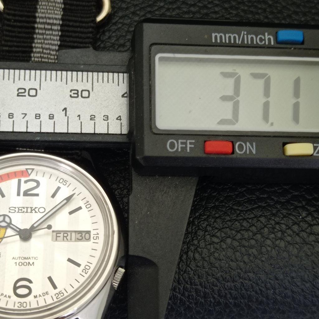 Seiko AUTOMATISCHE VINTAGE JAPAN 7009A HERREN UHR FERRARI ZIFFERBLATT a700500-5 R203-a700500