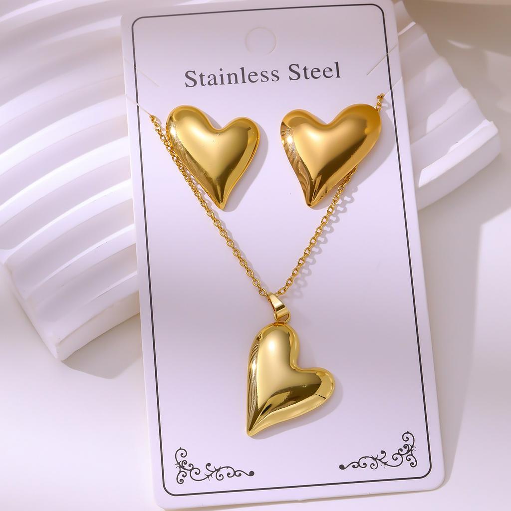 Personalized European and American Fashion Stainless Steel Stud Earrings Necklace Titanium Steel Non-fading Jewelry Set