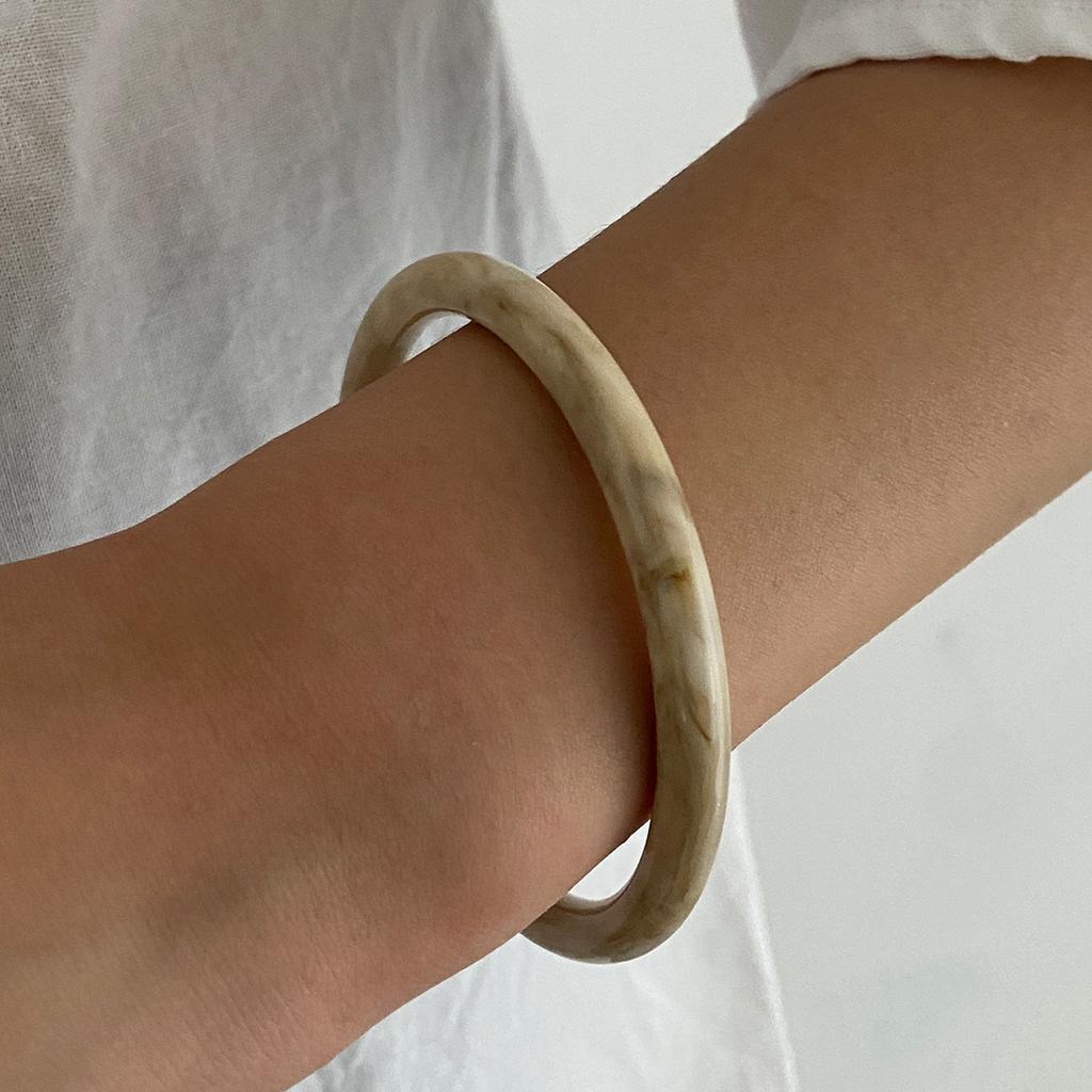 Vintage Irregular Resin Square Bangle Bracelets Punk Geometric Retro Glossy Open Metal Bracelet for Women Chunky Party Aesthetic Jewelry