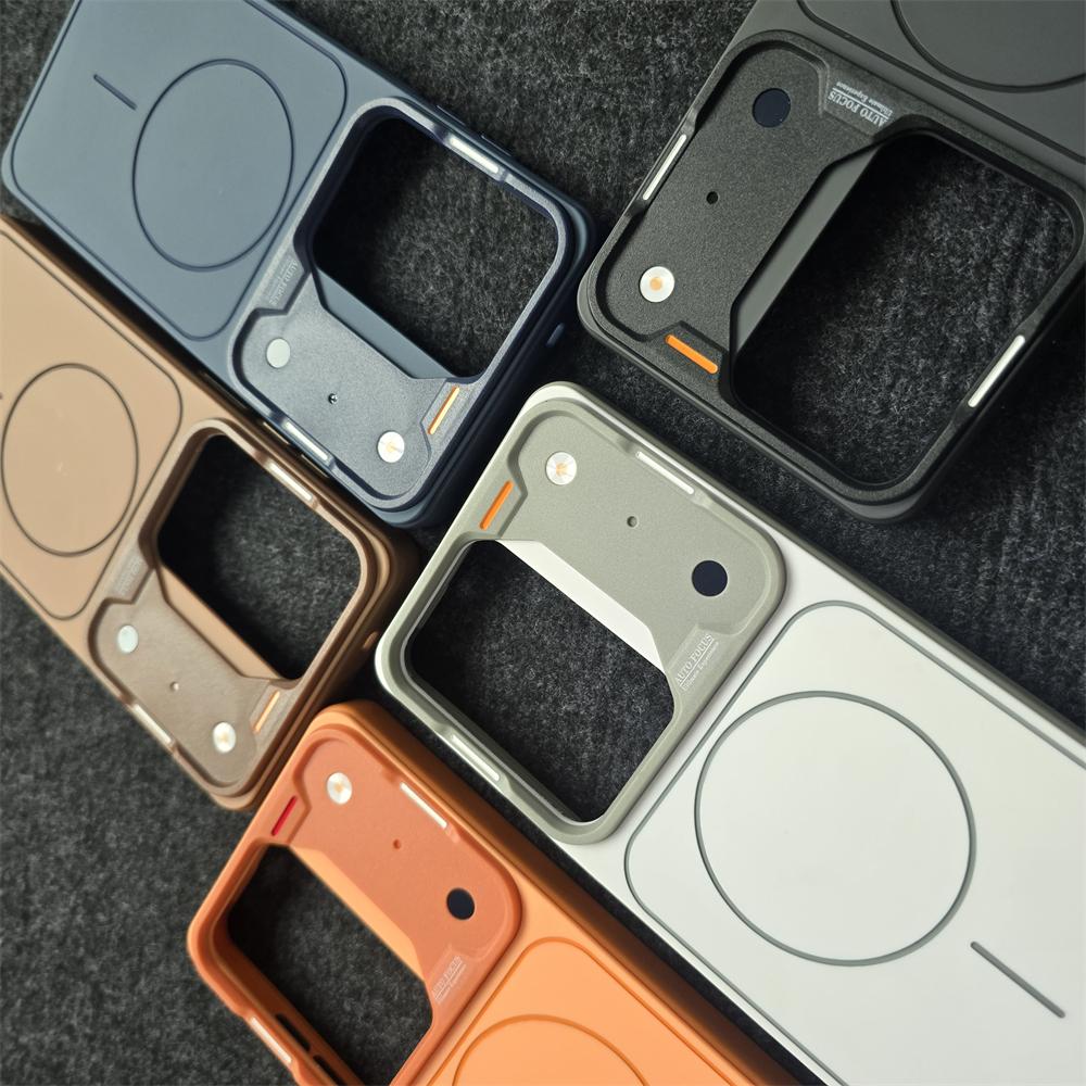 Instant Change Armor Magnetic Hard Phone Case for Samsung S26 Ultra S2 S24 S23 For Wireless Charge Lens Protect Cover