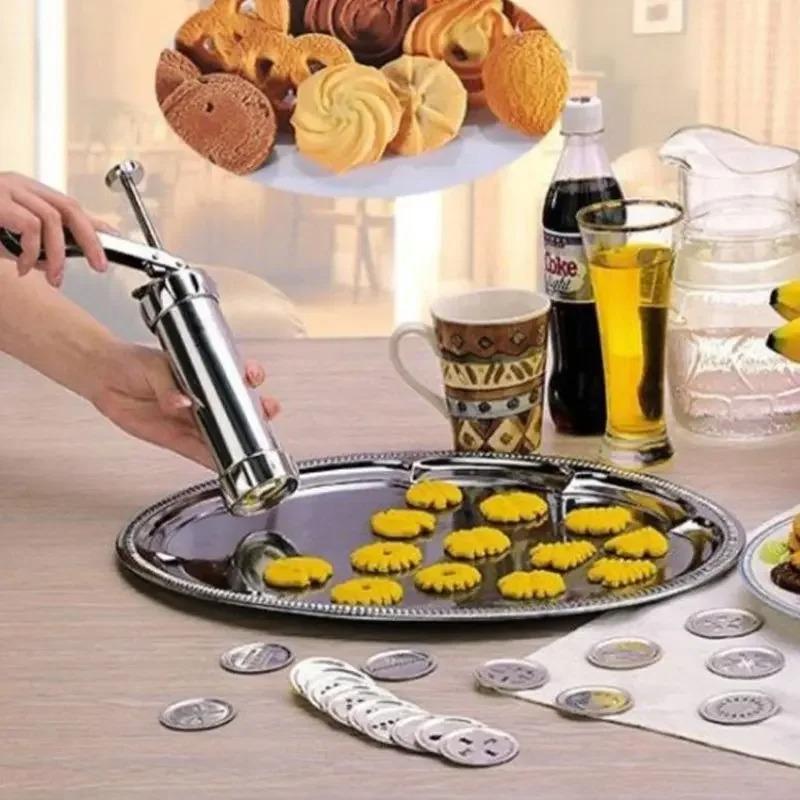 Stainless Steel Cake Decorating Kit With 4 Nozzles Tips,cream Extruder For Baking Cookies Cupcake, Kitchen Baking Tools