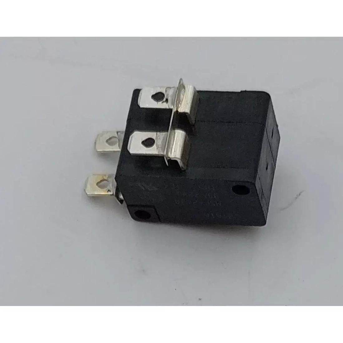 

#012 Вимикач для торцювальної пили Dedra Sas+All Ded7065