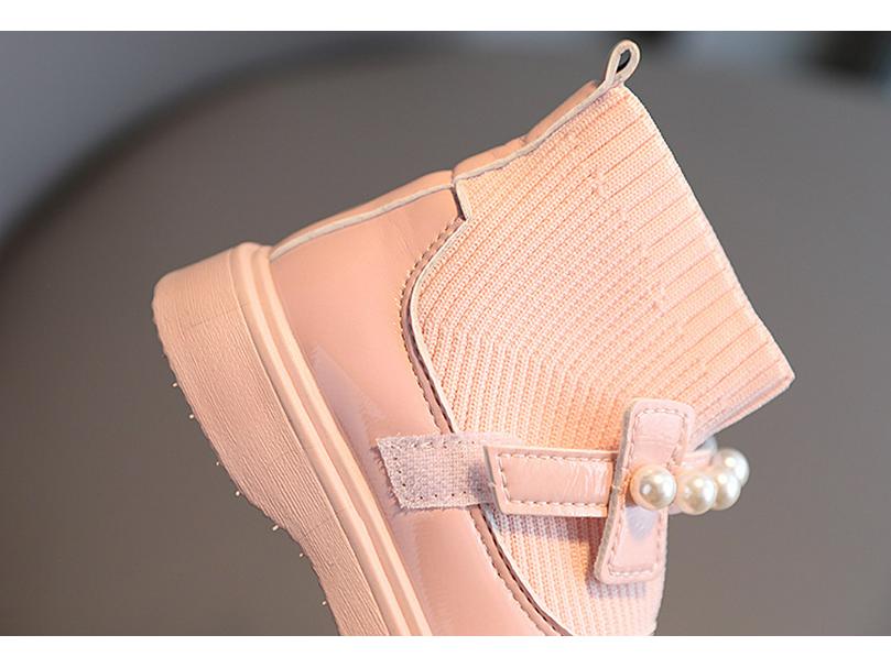 Girls' Winter Fashion Round Toe Patent Leather Shoes with Velvet Lining