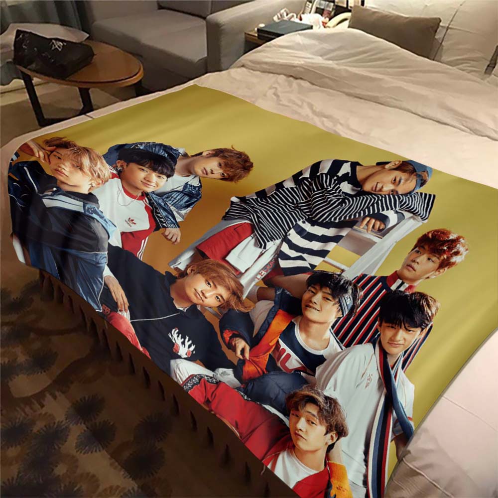 Stray Kids Blanket Soft Sofa Cover Kpop Singer Throw Blanket Flannel Blanket Lightweight Warm Bed Blankets for Bedroom Couch