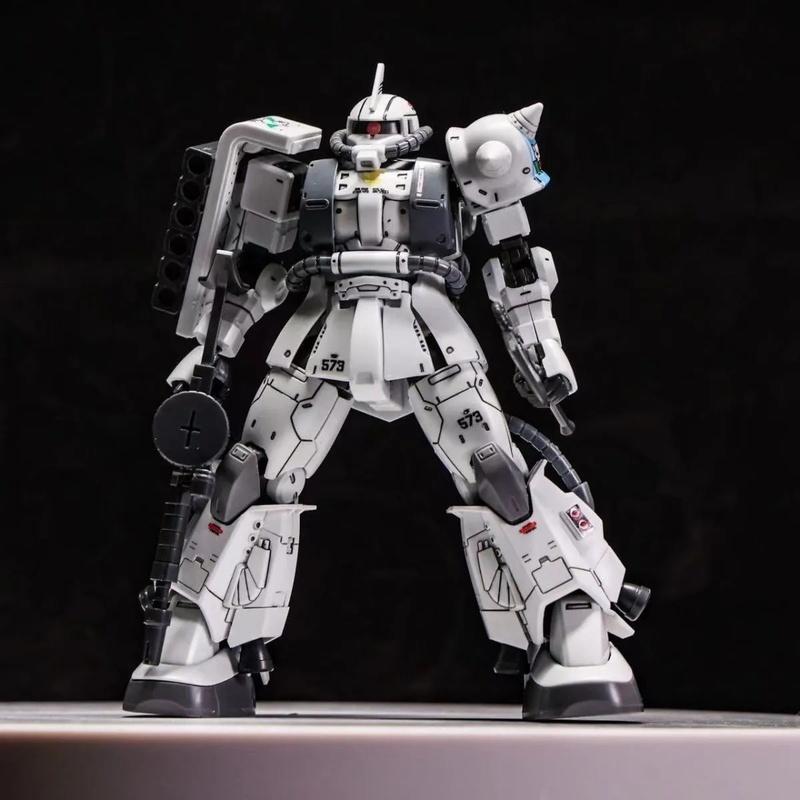GTO ZAKU II White Wolf Shin Matsunaga HG 1/144 Mech Assembly Model Kit Action Figures Boys' Puzzle Toys Desktop Decoration Doll