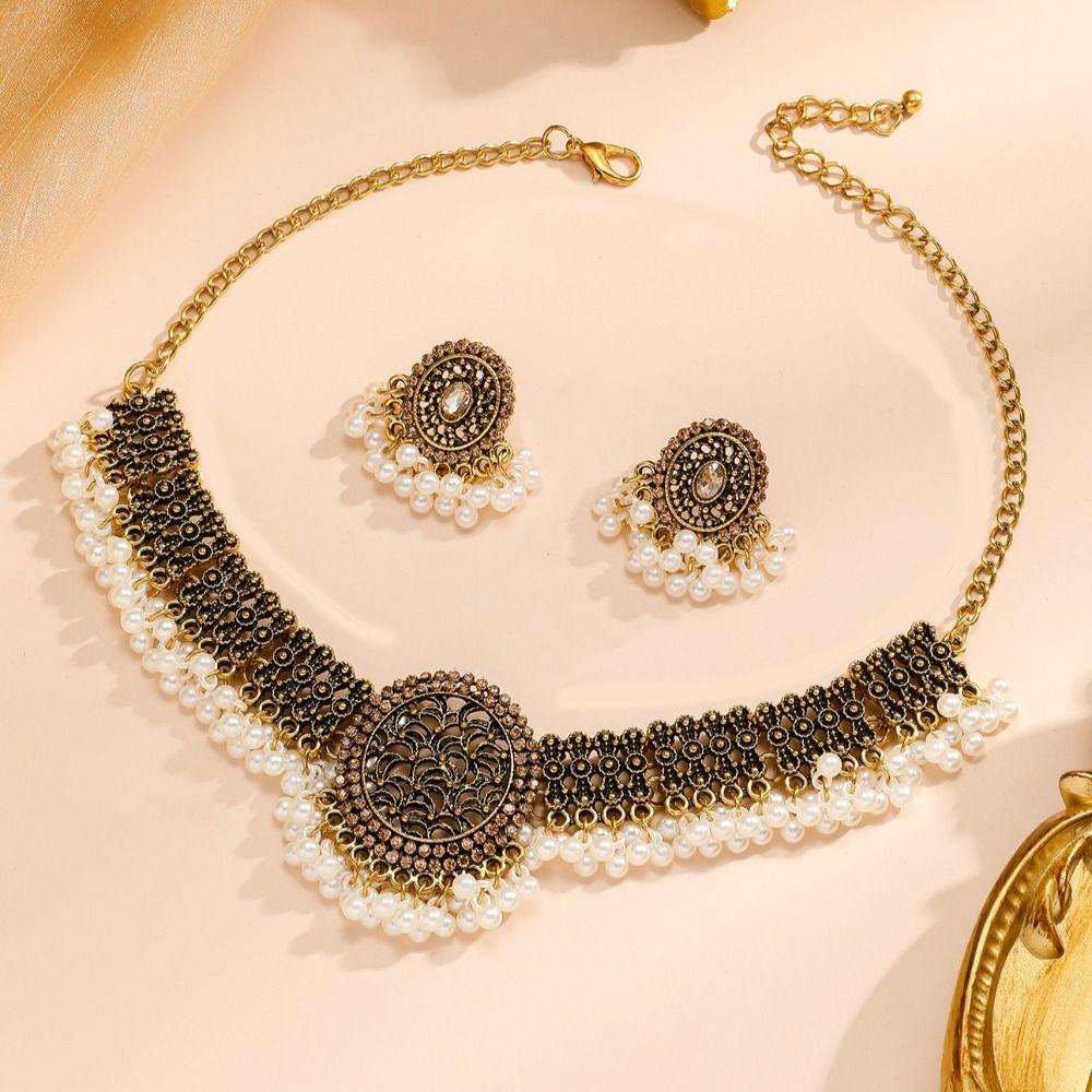 Luxury Retro Jewelry Set Imitation Pearl Choker Necklace Set Rhinestone Necklace Earrings  Ladies