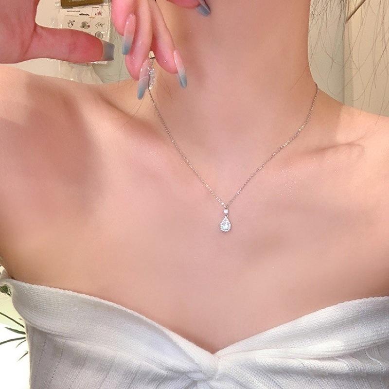 Cool Beauty, Spiritual Energy, Water Droplet Necklace, Charming Collarbone Chain, Fresh and Sweet, Niche Design Sense