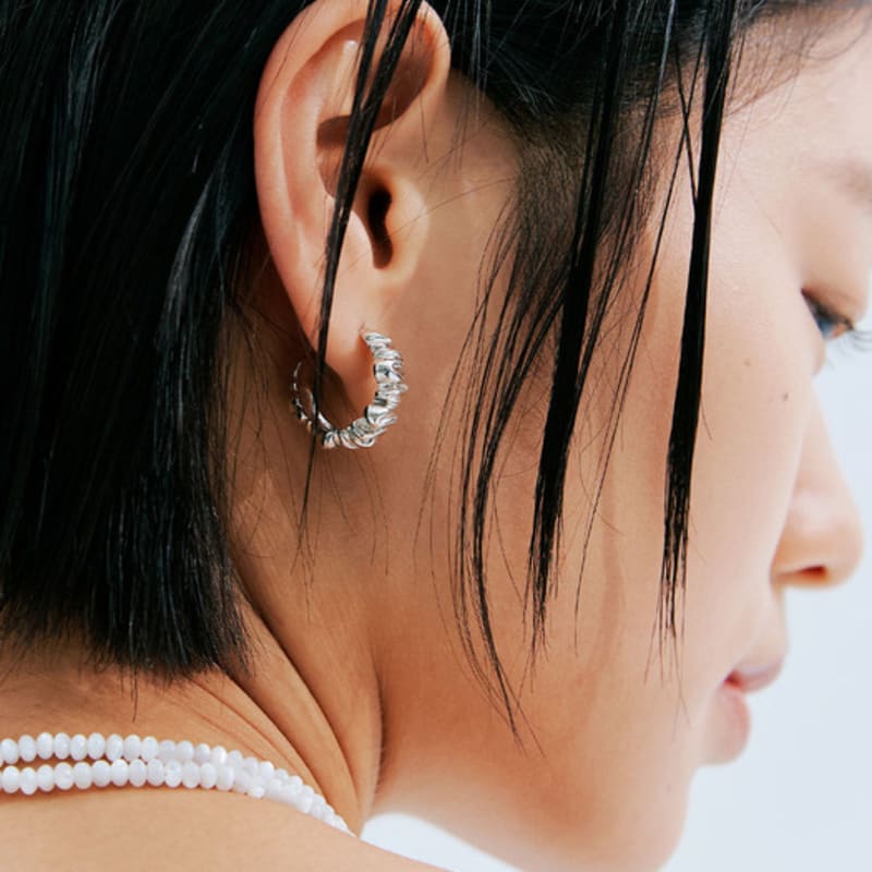 LUMIAH BOLD SOFT EARRINGS