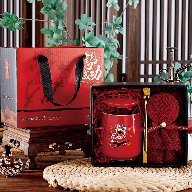 

Подарочная коробка на заказ к Празднику середины осени и Рождеству: Практичный набор детских сувениров для клиентов