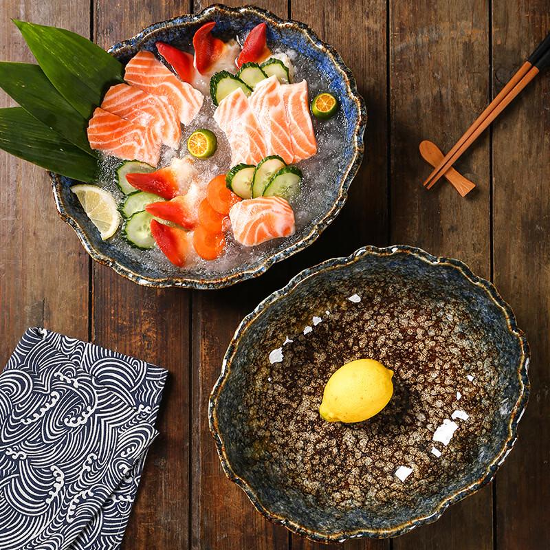Japanische Trockeneis-Sashimi-Schale