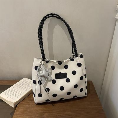 Fashionable Large-capacity Casual Shoulder Bag, Stylish and Retro Tote Bag for Women