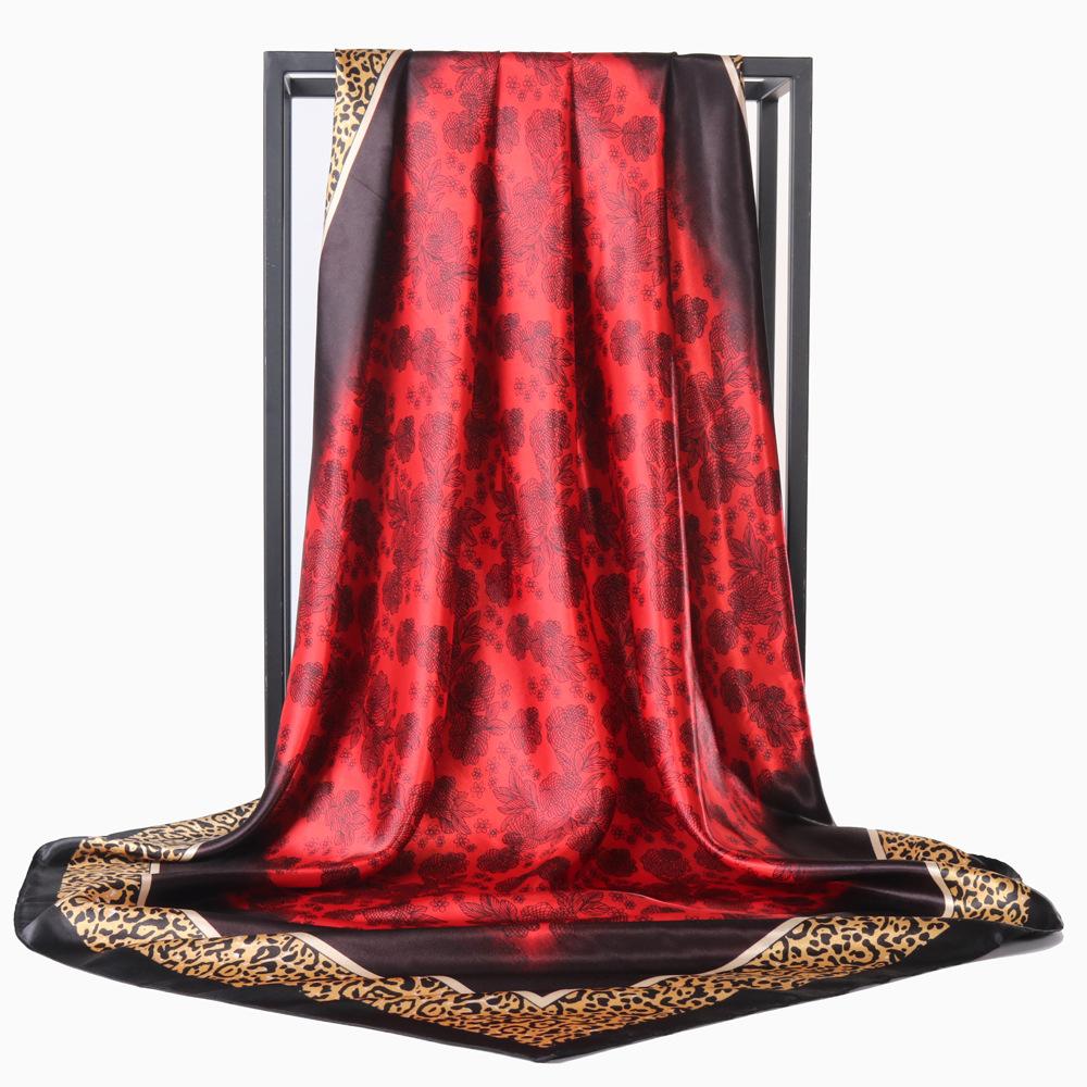 Høykvalitets luksuriøst silkeskjerf pannebånd Skjerf Halsskjerf For kvinner Kjede Silkeskjerf Dekorativt sjal for kvinner