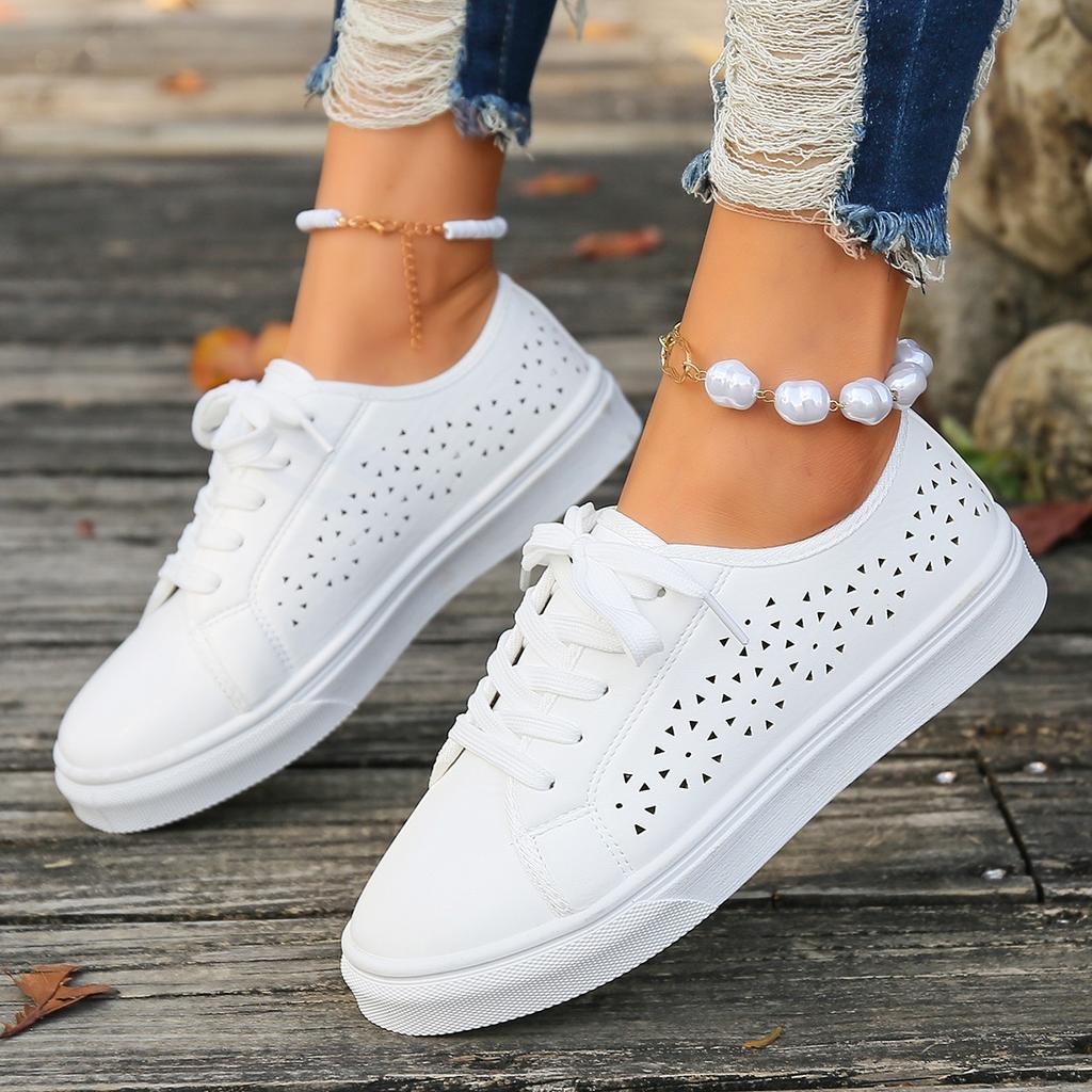 Fashion New Women's Vulcanized Shoes Round Toe Casual Shoes Flat Bottom Board Shoe Lace-up Women Versatile Comfortable Lace Up Sneakers