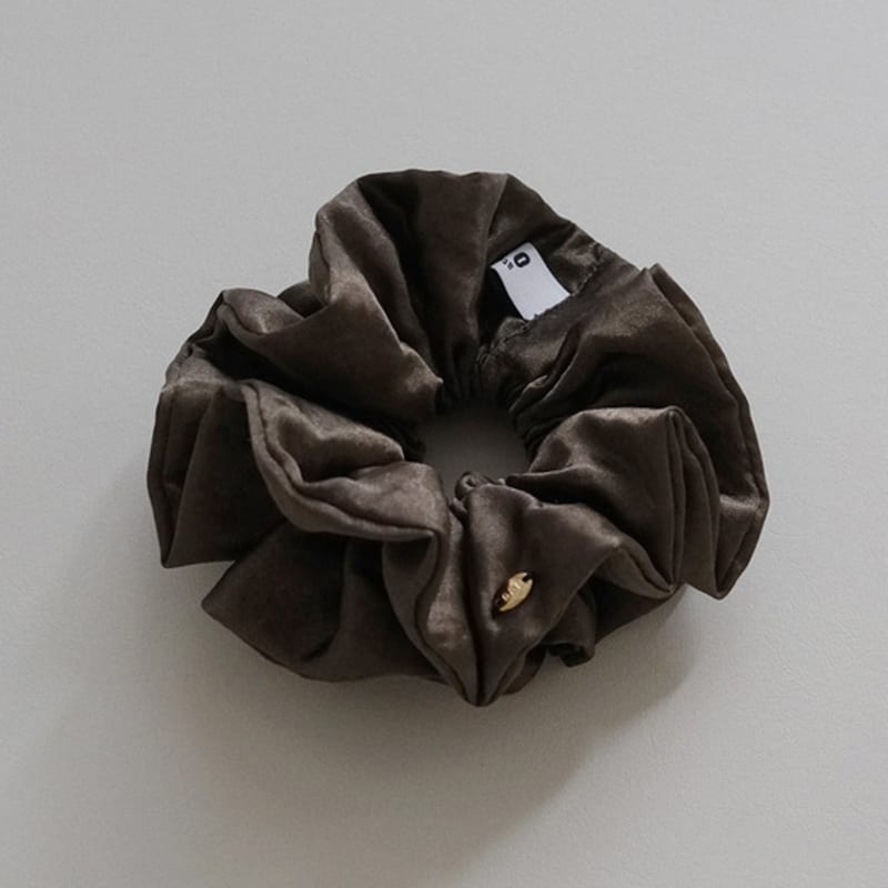 Oar Twin Glossy Scrunchie [Brown]
