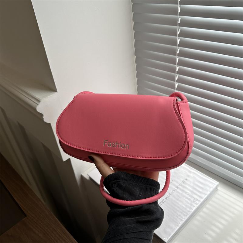 

This year, the popular bag ladies 2025 new fashion niche underarm bag high-end sense versatile shoulder messenger bag темно-розовый