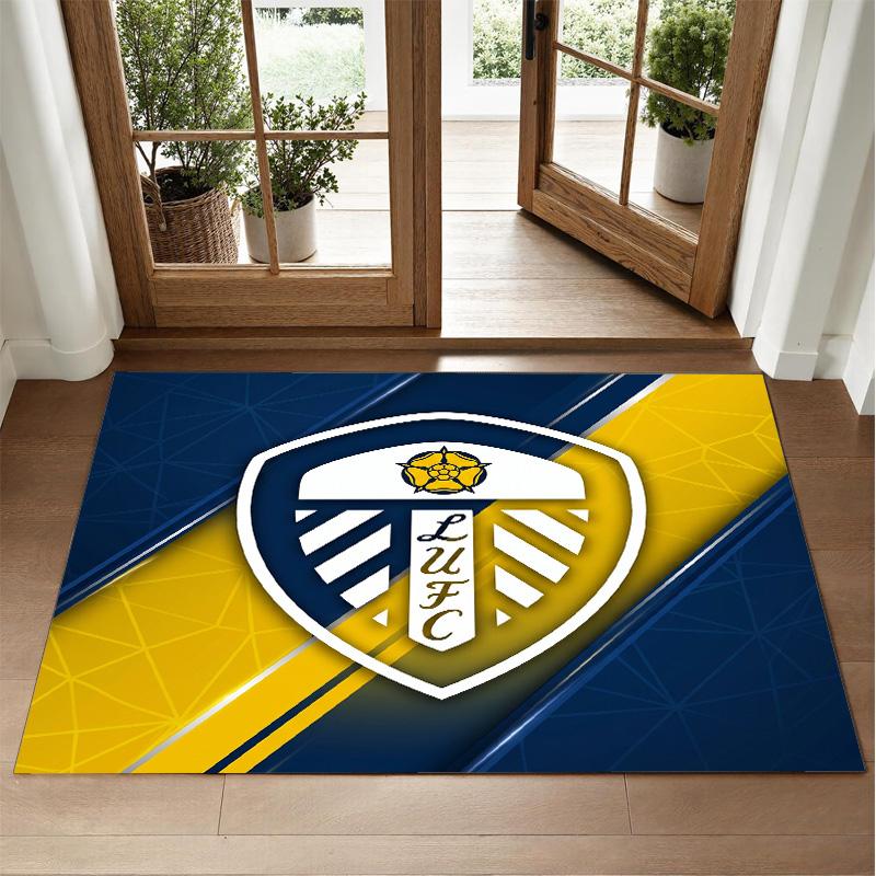 Leeds United Design Crystal Velvet Rug Soft Decorative Mat for Bedroom Entrance