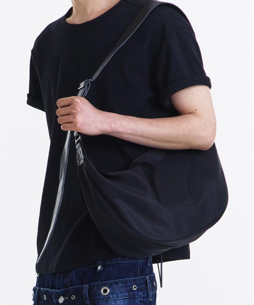 Kichul All-Day Middle Cross Bag (Nylon Black)