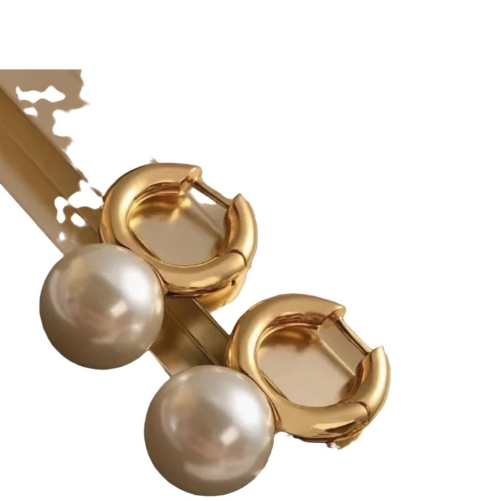 Elegant Large Pearl Stud Earrings - French Light Luxury, Commuter Style, Autumn/Winter 2024 Hot Trend