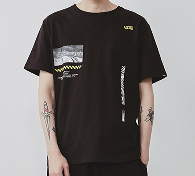 Vans T-Shirts Unisex Black Crew Neck Moderate Straight Fit