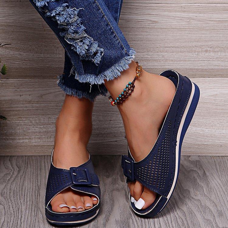 2025 Foreign Trade Large Size Cool Slippers Women's New European and American Casual Hollow Buckle Wedge Slippers Open-toed Sandals