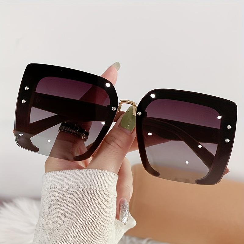1 Pair Of High-End Sense Ins Style Sunglasses Classic Design Sense Retro Women'S Gradient Tone Sunglasses