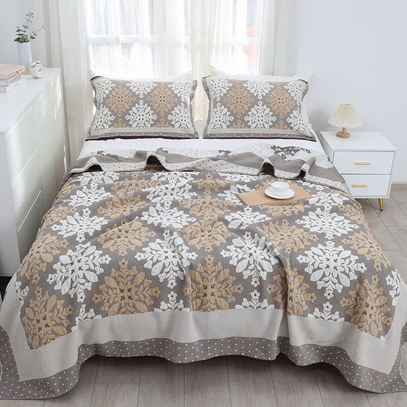 

Brangdy Lyocell Floral Summer Quilt Set with Pillowcases