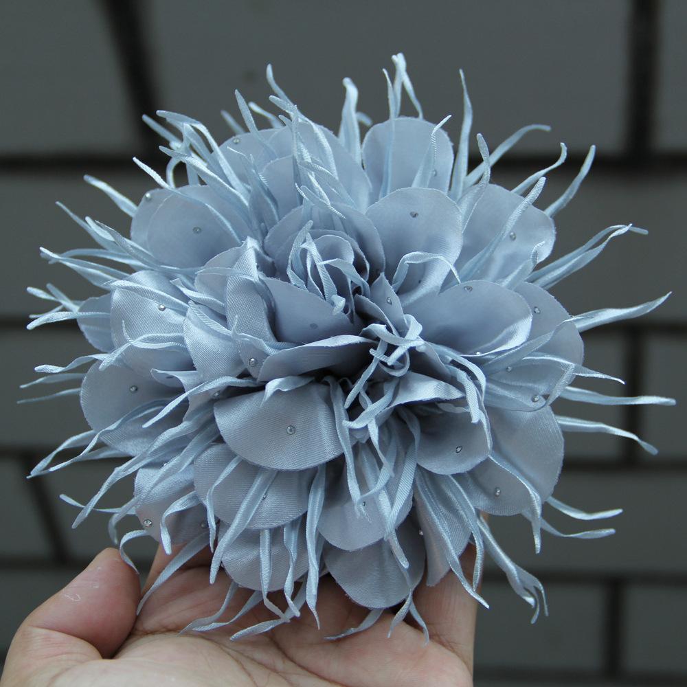 Flower brooch