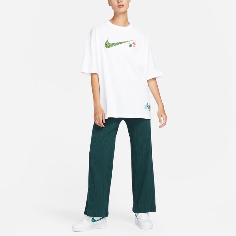 New Nike Women'ss Sportswear Swoosh Cartoon Print Retro Crewneck T Shirt White FN3711-100