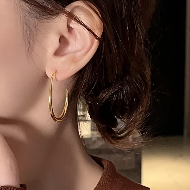 Simple Temperament U-shaped Oval Copper Earrings Women's Personality Retro High-end Earrings