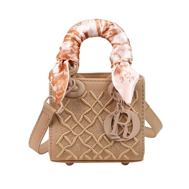 High-end messenger bag new embroidered diamond princess diana bag versatile fashion silk scarf single shoulder handbag bag women