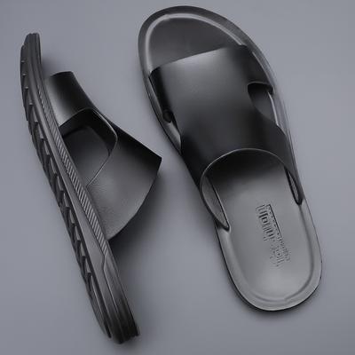 2024 Nuove Ciabatte in Pelle da Uomo Estate Moda Infradito Sandali Semplici Scarpe da Spiaggia Comode e Fresche
