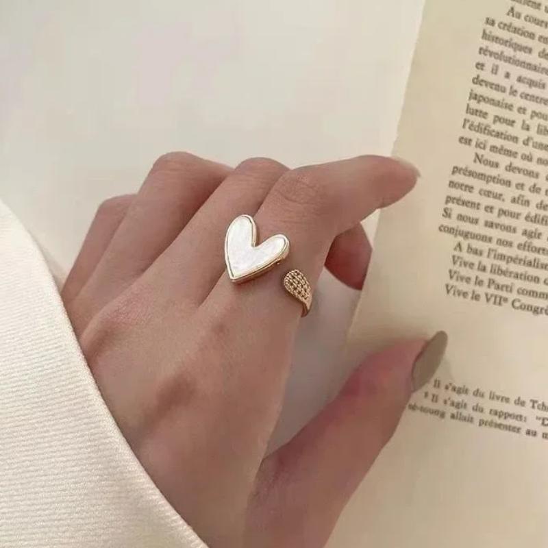 Adjustable Opening Heart Ring for Women Vintage Zircon Pearl Butterfly Finger Rings Female Wedding Party Luxury Jewelry Gifts