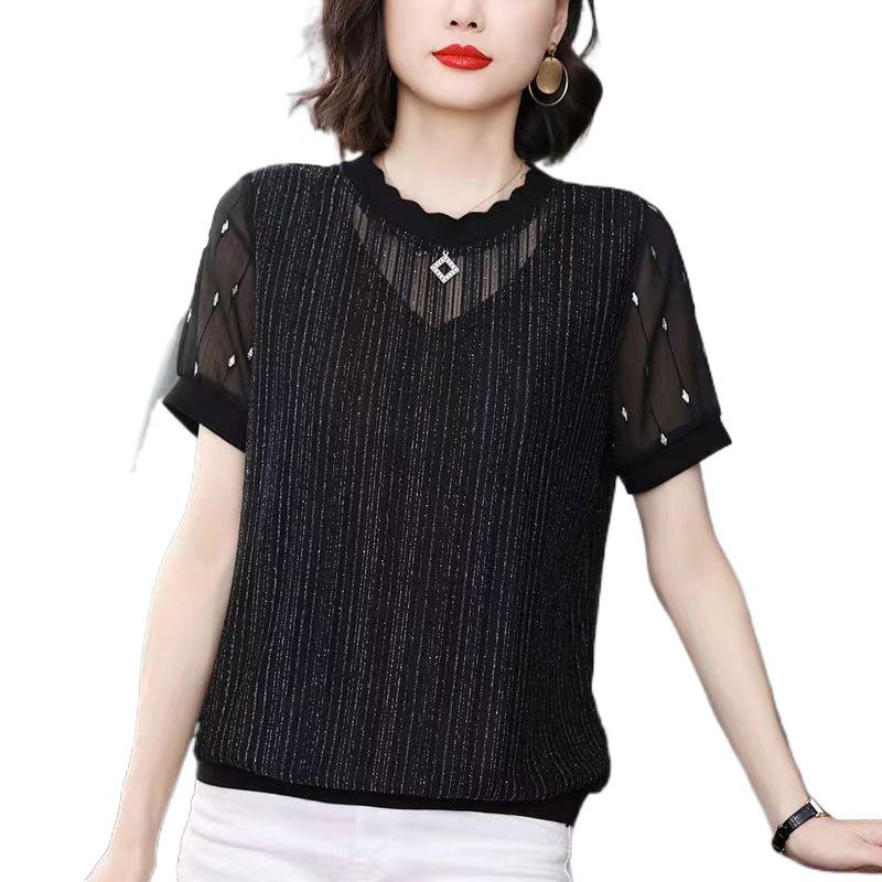 Women's Lace Short-Sleeve Top: Flattering, Loose Fit for a Youthful Look - Summer Korean Style.