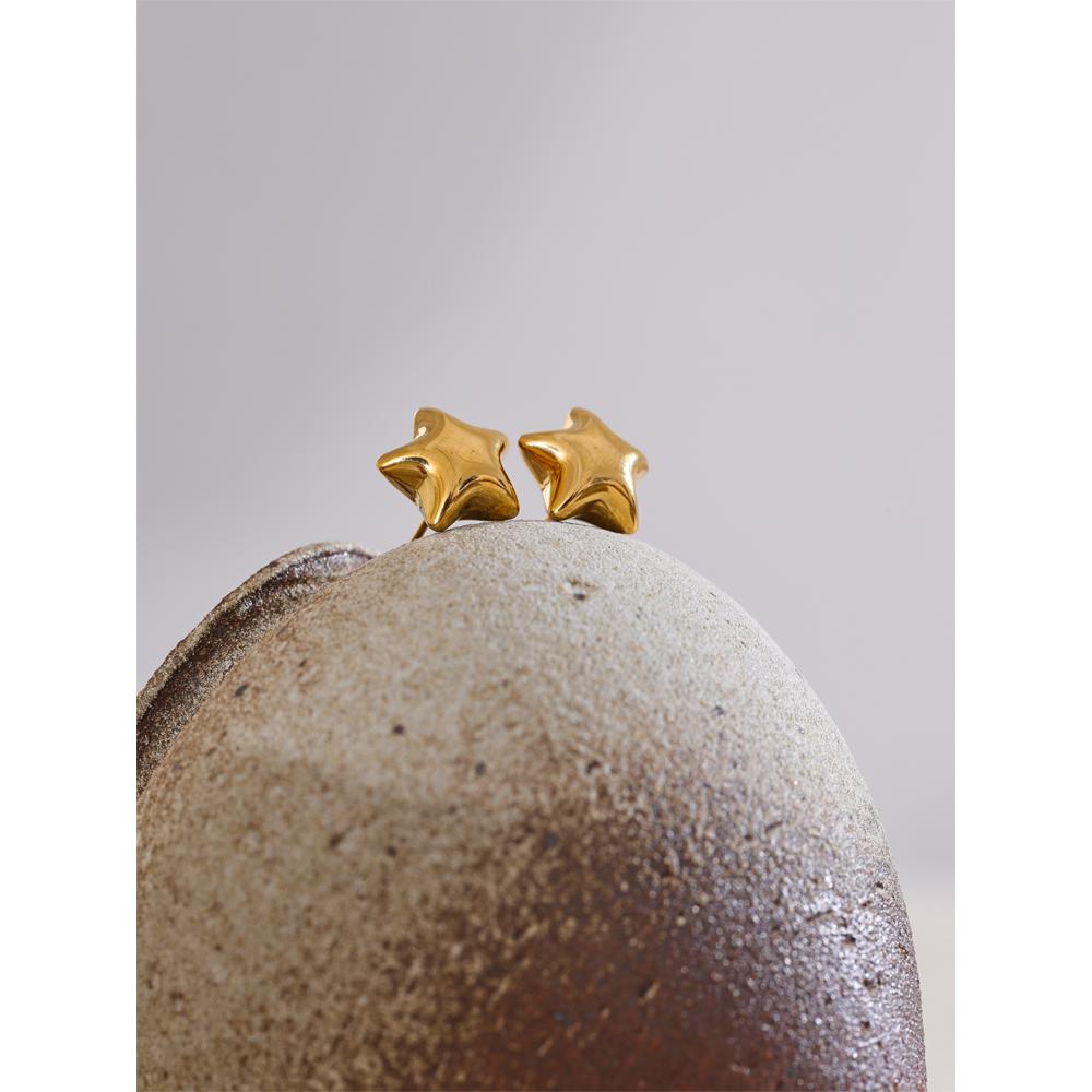 Yhpup Stainless Steel Metal Star Hollow Thick Small Stud Earrings for Women Versatile Daily Recommend Jewelry Gift PVD Plated