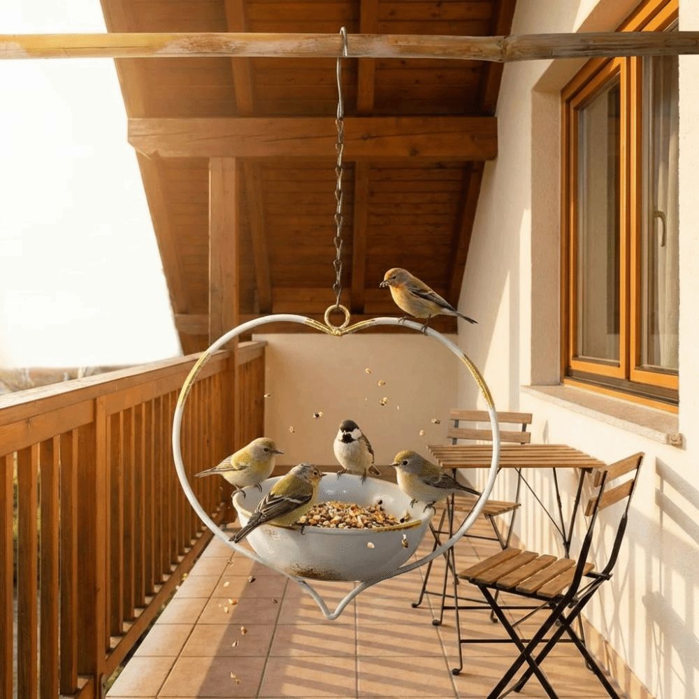Heart Shape Hanging Bird Feeder Iron Bird Bath Bowl Creative Wild Bird Feeder Patio Decoration