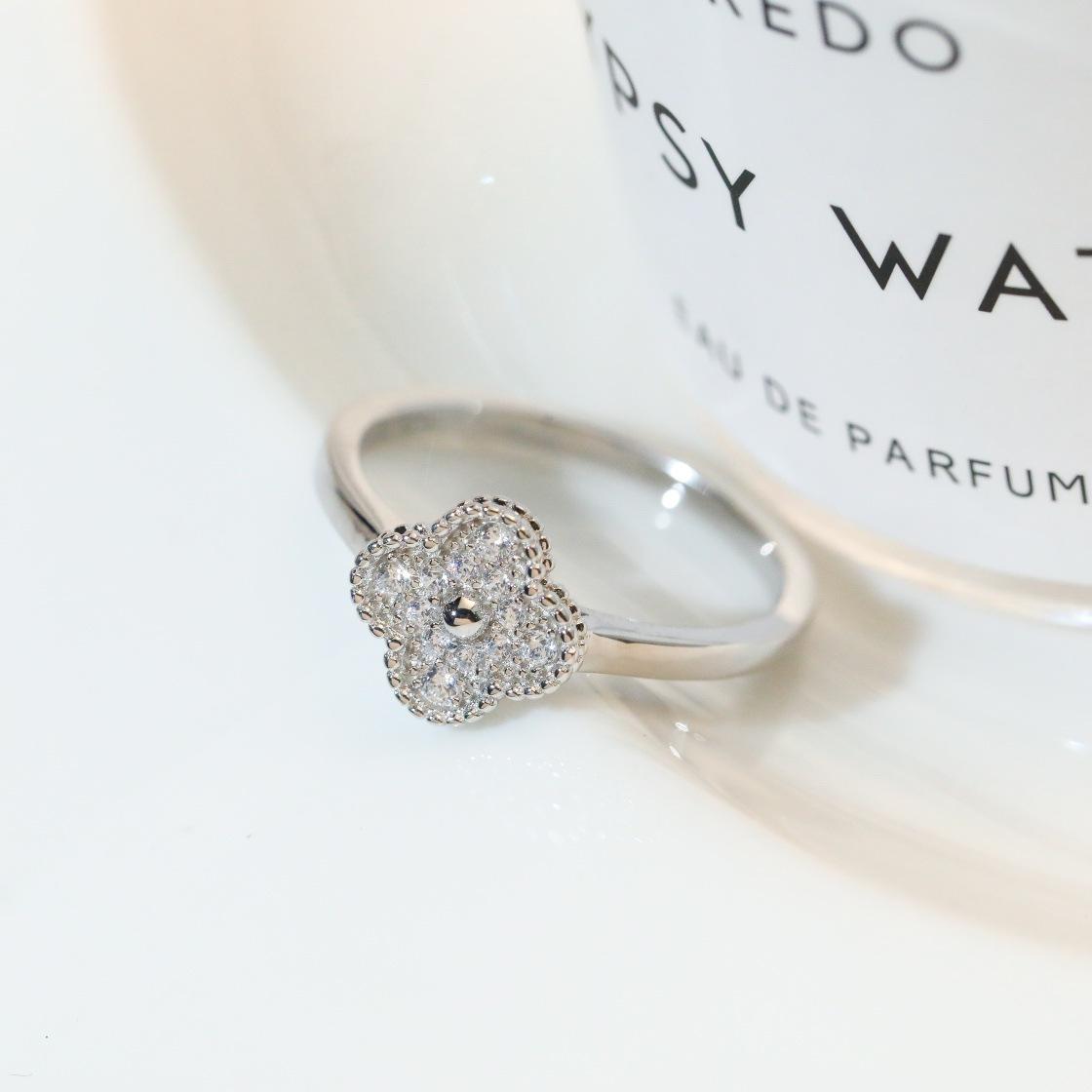 

Fanjia Four-leaf Clover Full Diamond Ring Handmade Micro-setting Craftsmanship Versatile Women s Light Luxury No. 8