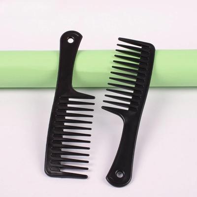 1PC Wide Long Tooth Comb Has A Thickened Matte Texture, and The Curly Hair Is Not Easy To Break, and The Comb Has Wide Teeth