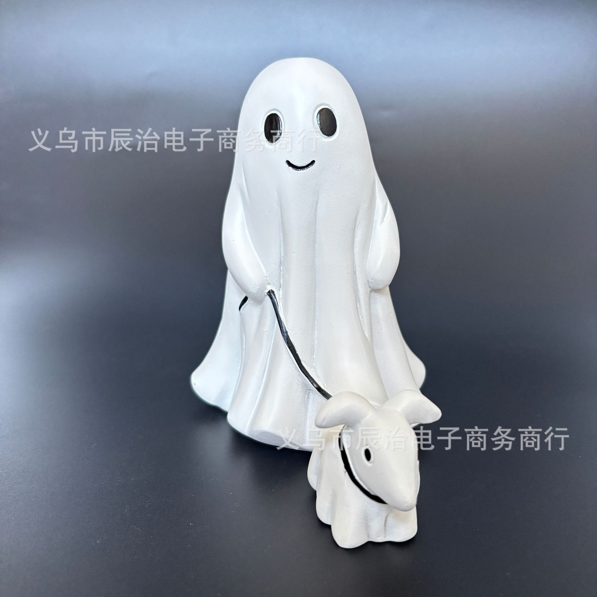 New men s and women s ghost walking dog decorations, ornaments, home garden decoration, ghost horror art
