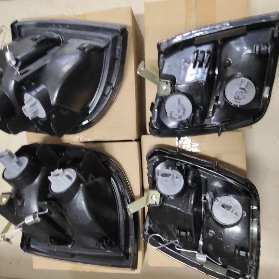 Suitable Corner Lights for Mitsubishi Pajero V31 V33 Leopard Qibing Heijin Gang - Side and Front Lights