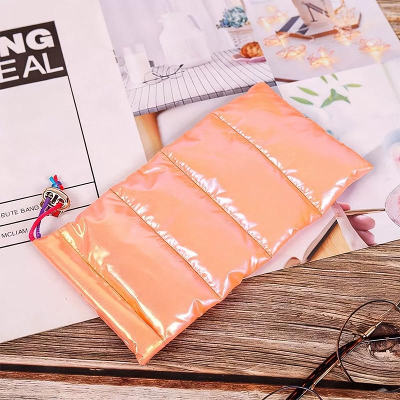 Thermal Phone Case Down Cotton Thermal Warm Cellphone Pouch With Drawstring Outdoor Phone Cover Bags Accessory For Overheating C