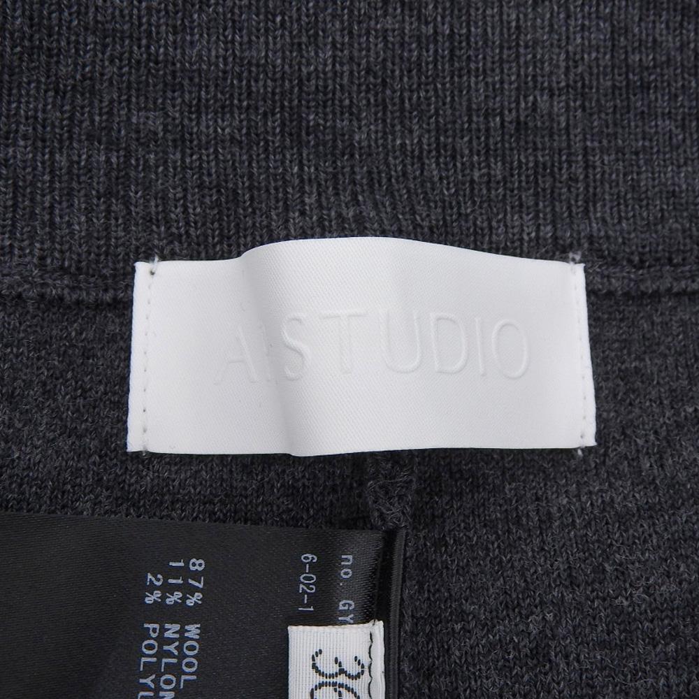 AP STUDIO Beautiful Wool Flare Ribbed Pants Bottoms for Women, Grey, Size 36, Made In 2015 Bottoms 36 grayUsed