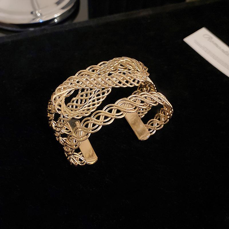 Minimalist Double-Layer Hollow Armlet: European & American Style, Exaggerated & Fashionable High-End Bracelet
