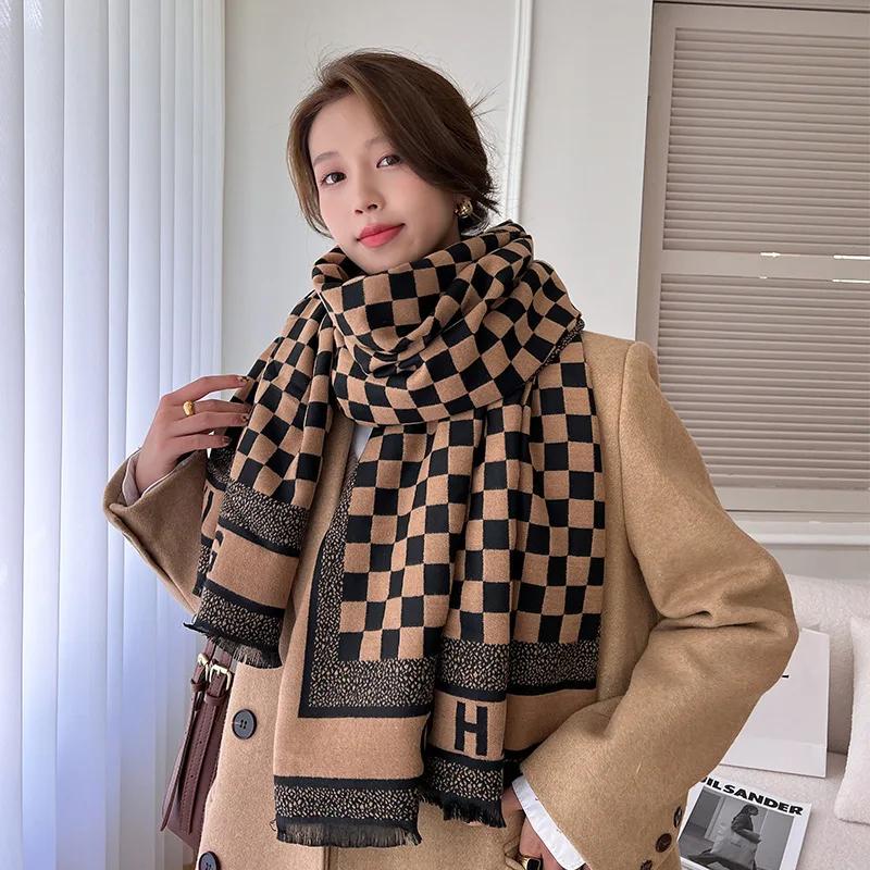 Luxury Brand Woman Winter Scarf Fashion Female Shawls Cashmere Handfeeling Winter Wraps Flower Weave Winter Hijab Scarf 2025