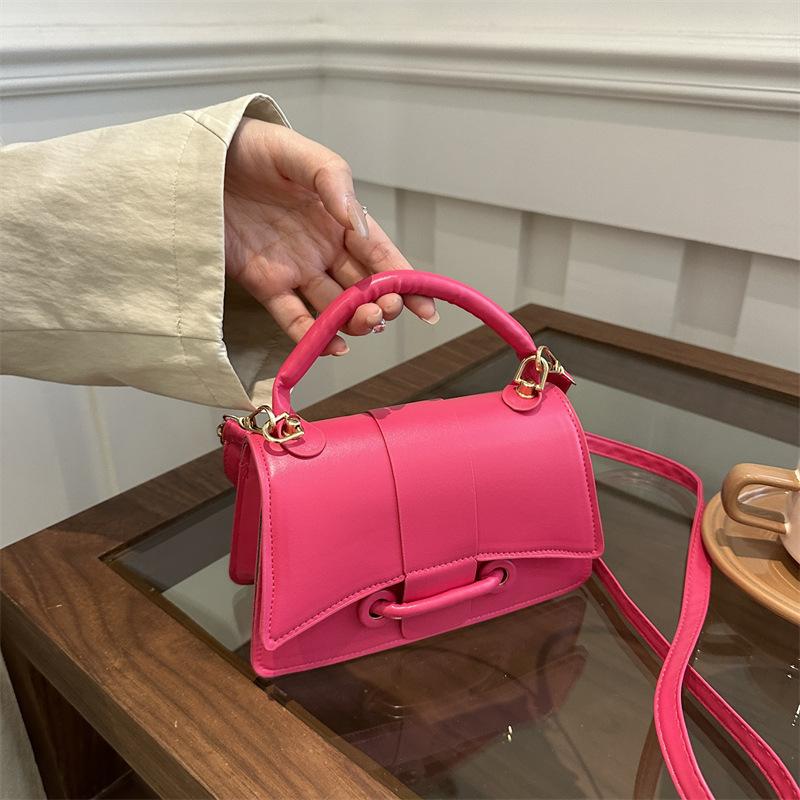 High Value Small Bag Women Ins Niche Design Messenger Bag 2025 New Fashion Mini Portable Small Square Bag