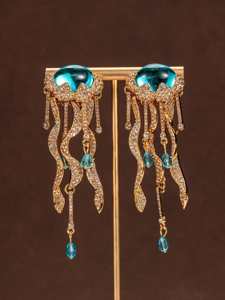 A Pair of Retro Gold and Blue Rhinestone Inlaid Jellyfish Shaped Fashionable Earrings